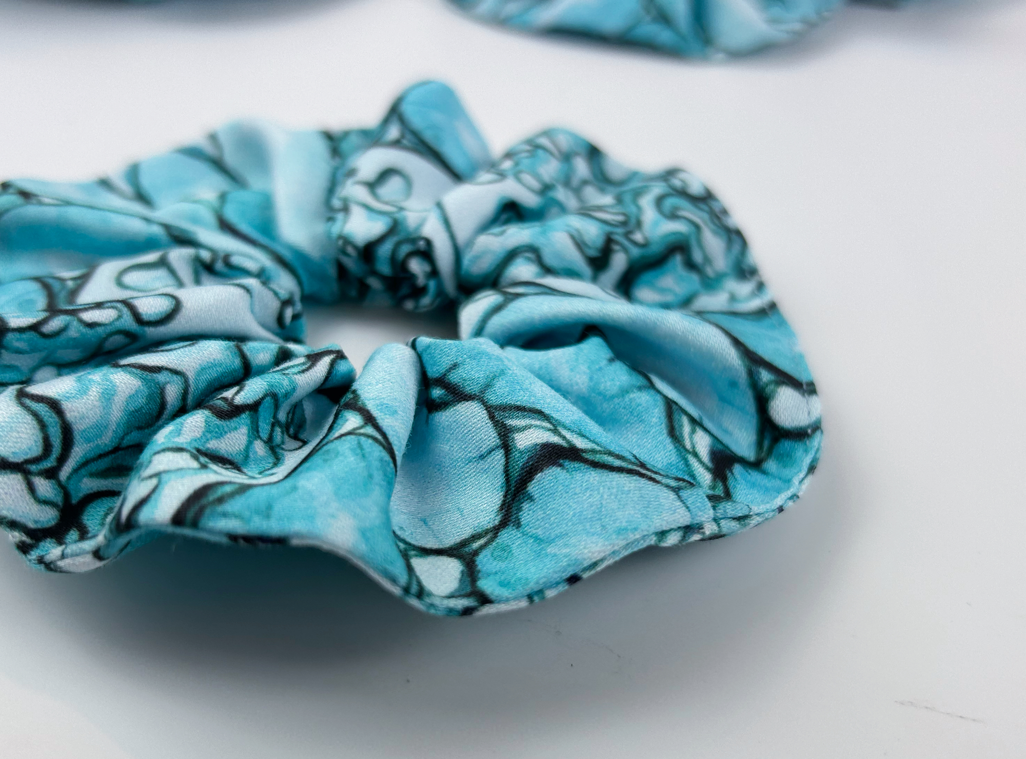 Art Scrunchie: Kidney (Silverstain) - Image 3